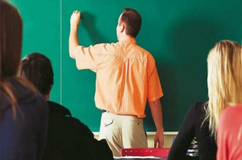 Επ. Παιδείας: Αναμένει ν/σ μέσα για διορισμούς εκπαιδευτικών με θέματα υγείας