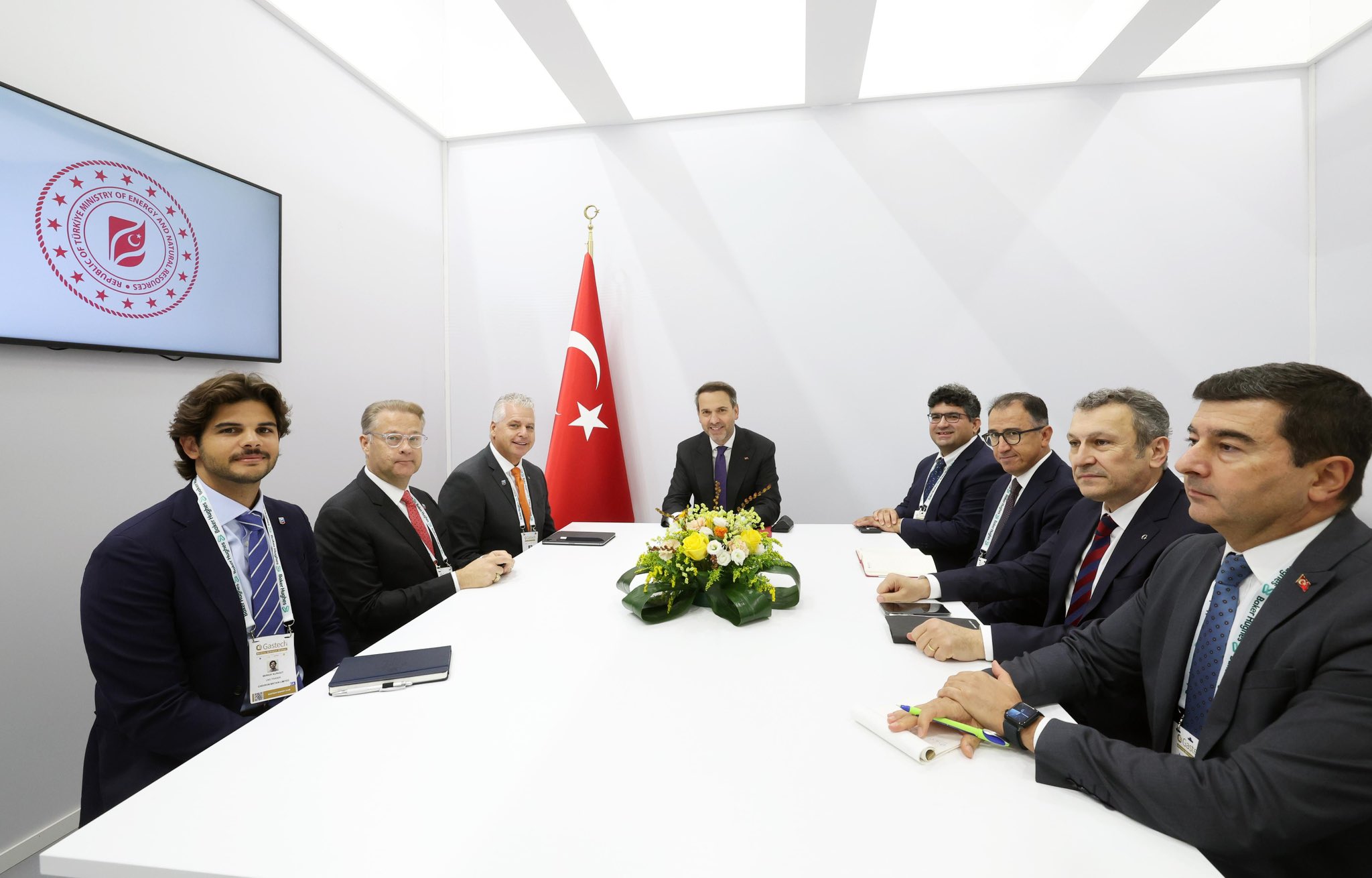 Η Άγκυρα φλερτάρει με τη Chevron για να απαντήσει στην Κρήτη