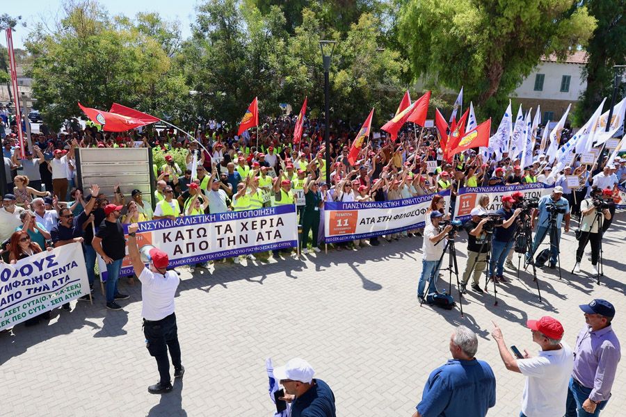 Στα χαρακώματα εργόδότες & εργαζόμενοι για ΑΤΑ – «Περσινά ξινά σταφύλια» (VID)