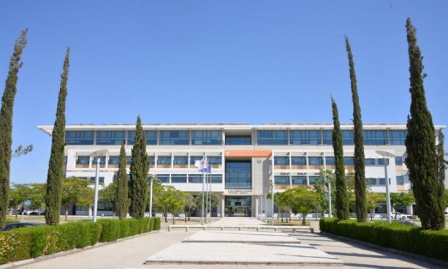 Φωτιά στο Πανεπιστήμιο Κύπρου την Παρασκευή-Εκκένωση αιθουσών από φοιτητές Φωτιά στο Πανεπιστήμιο Κύπρου την Παρασκευή-Εκκένωση αιθουσών από φοιτητές
