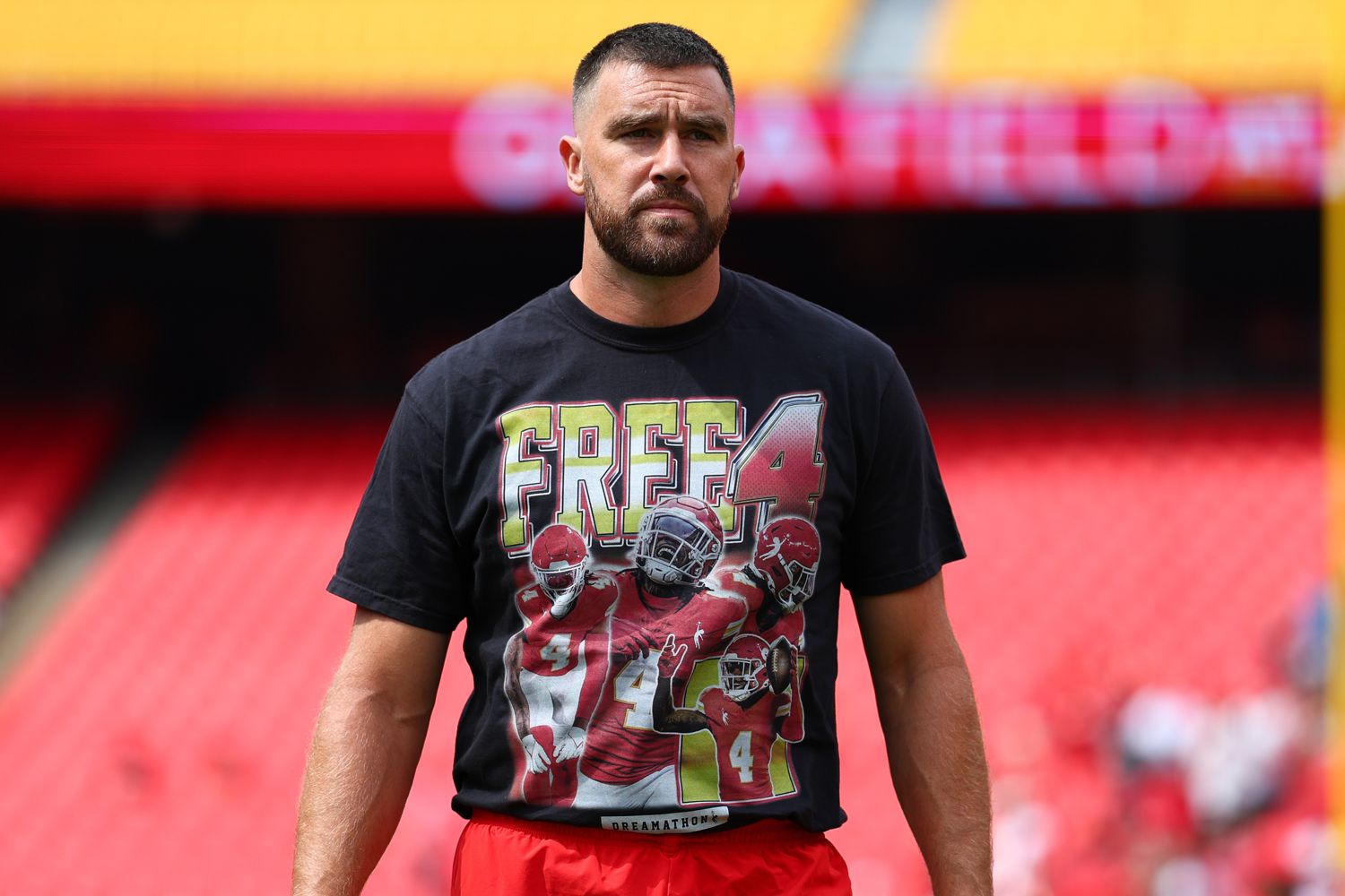 Travis Kelce: Έκλαψε όταν έκανε πρόταση γάμου στην Taylor Swift;