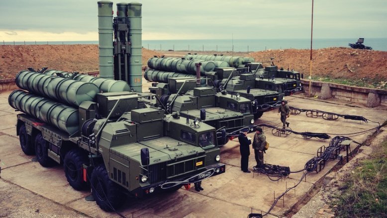 Τουρκικό ΥΠΑΜ: «Οι S-400 βρίσκονται στα αποθέματά μας»