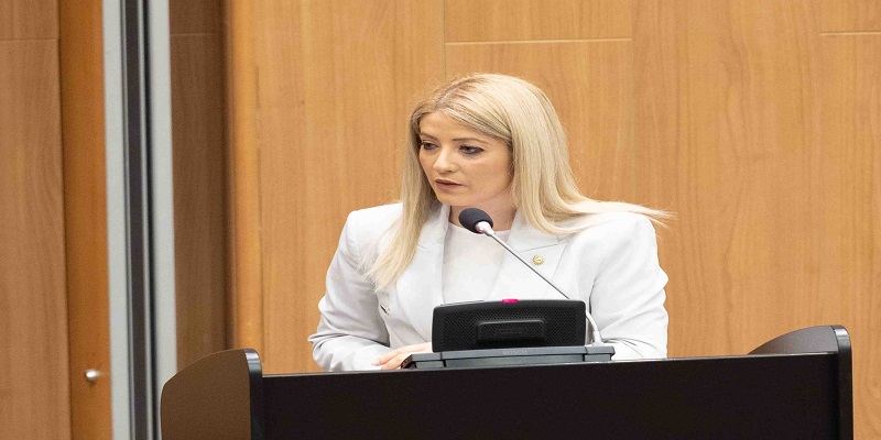 ΠτΒ: Βασική προτεραιότητα η ανάδειξη των νέων στο επίκεντρο της δημόσιας ζωής