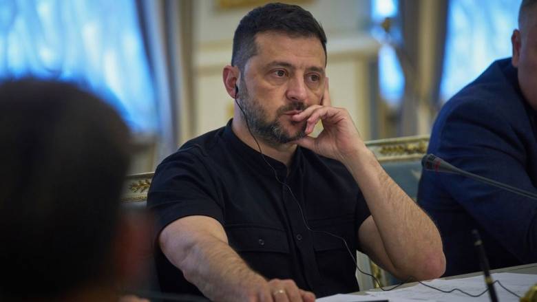 Ζελένσκι: Η ρωσική εισβολή στην Εσθονία είναι μια απαράδεκτη αποσταθεροποίηση Ζελένσκι: Η ρωσική εισβολή στην Εσθονία είναι μια απαράδεκτη αποσταθεροποίηση