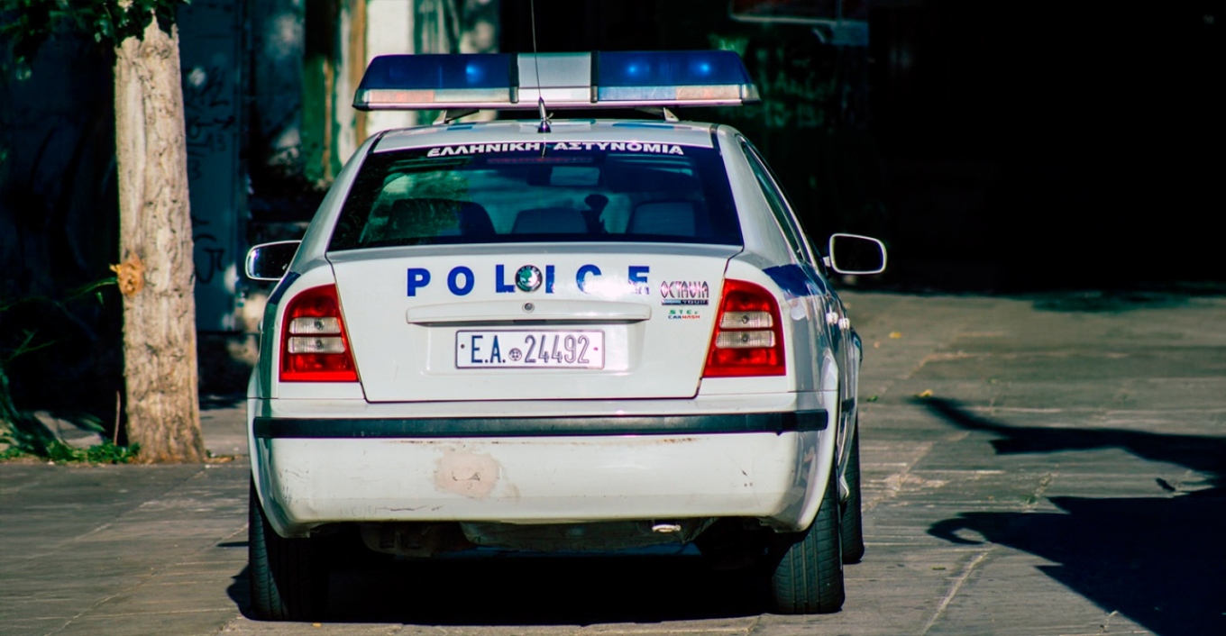 Τραγωδία στη Θεσσαλονίκη: Έπνιξε την αδερφή του και κάλεσε την Αστυνομία Τραγωδία στη Θεσσαλονίκη: Έπνιξε την αδερφή του και κάλεσε την Αστυνομία