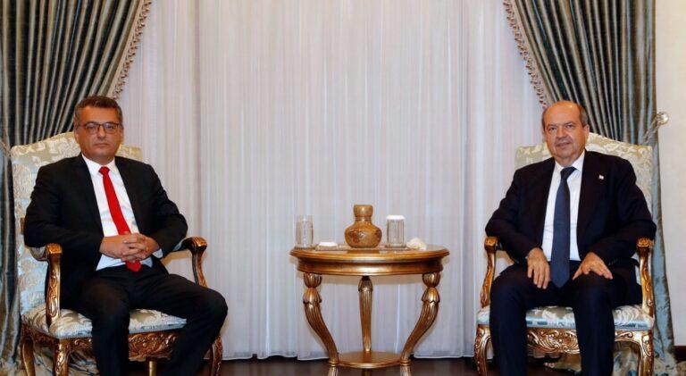 Κατεχόμενα: Ταυτόχρονες προεκλογικές συγκεντρώσεις Τατάρ-Ερχιουρμάν την Τρίτη