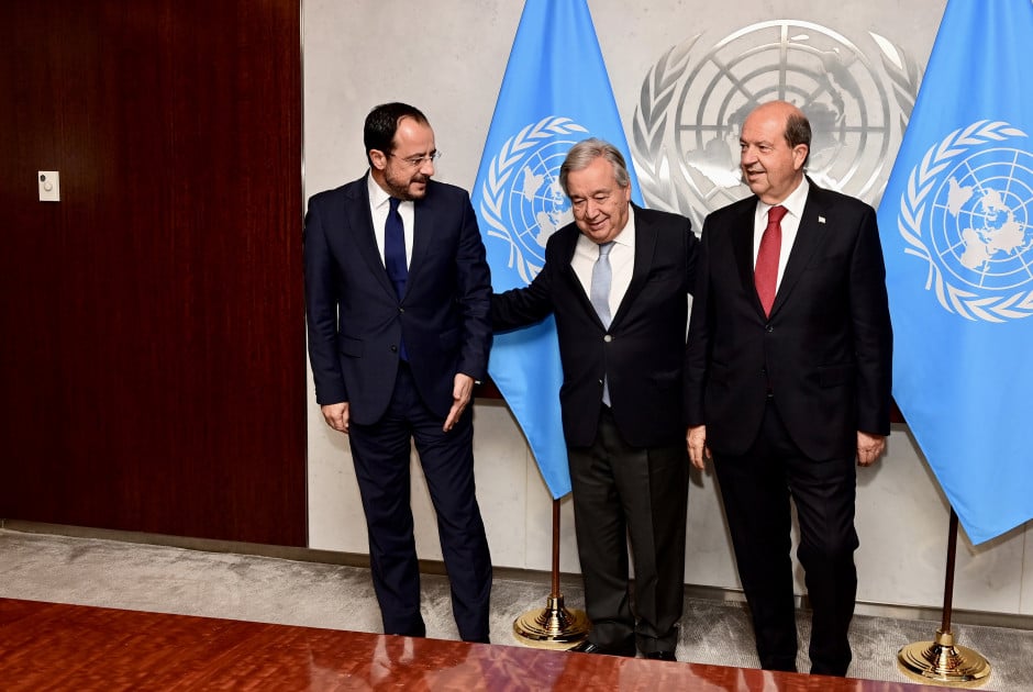 Αθήνα: Χαμηλές προσδοκίες για τριμερή στο Κυπριακό λόγω εκλογών στα κατεχόμενα