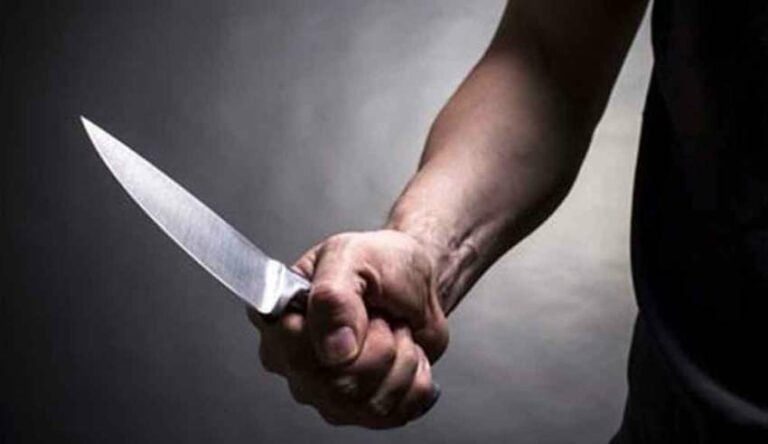 Υπό κράτηση 57χρονος που έκρυψε μαχαίρι σε ρούχα που θα έδινε σε κρατούμενο