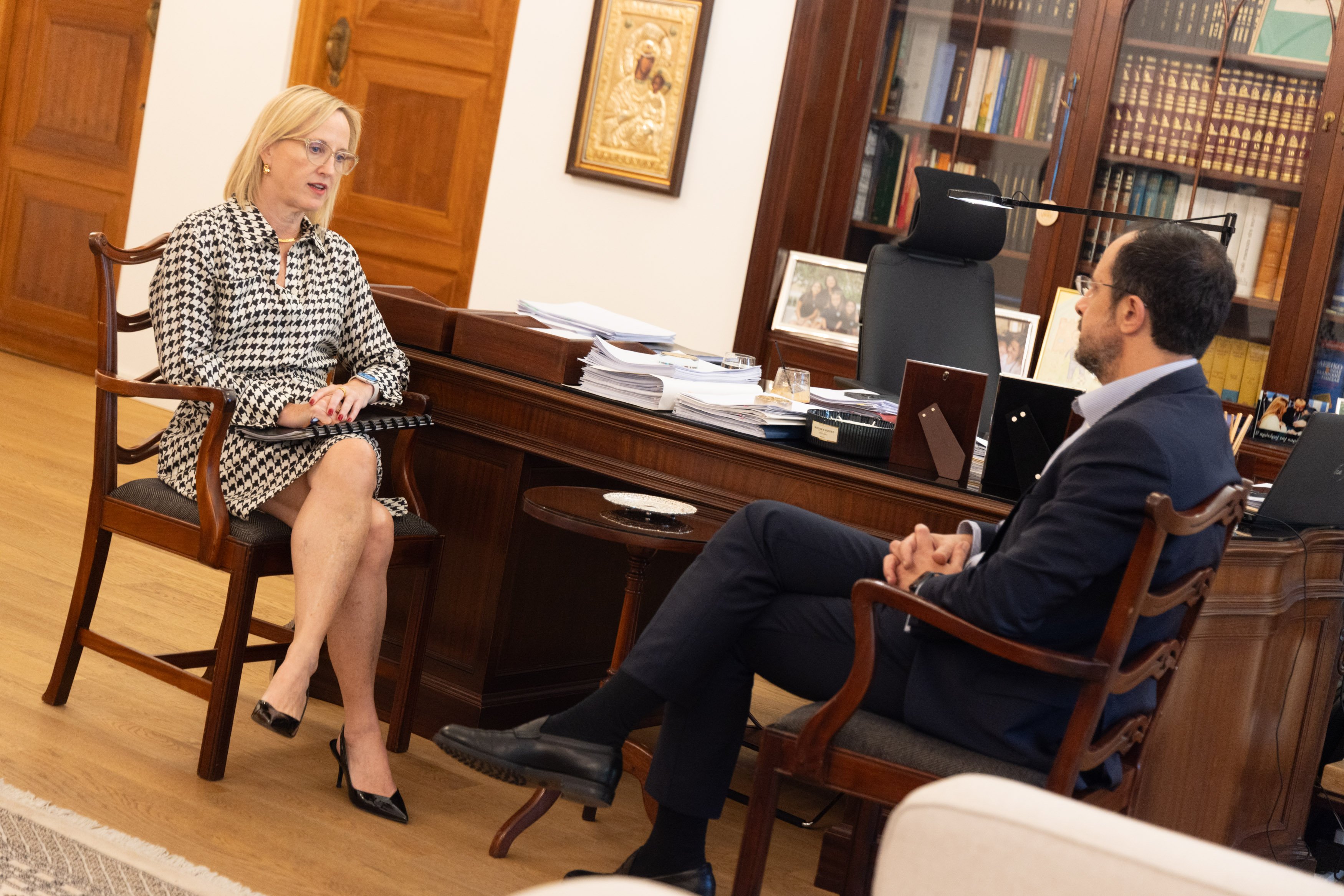 Πρέσβης ΗΠΑ: Ενίσχυση συνεργασίας με την ΚΔ και προσήλωση στο Κυπριακό