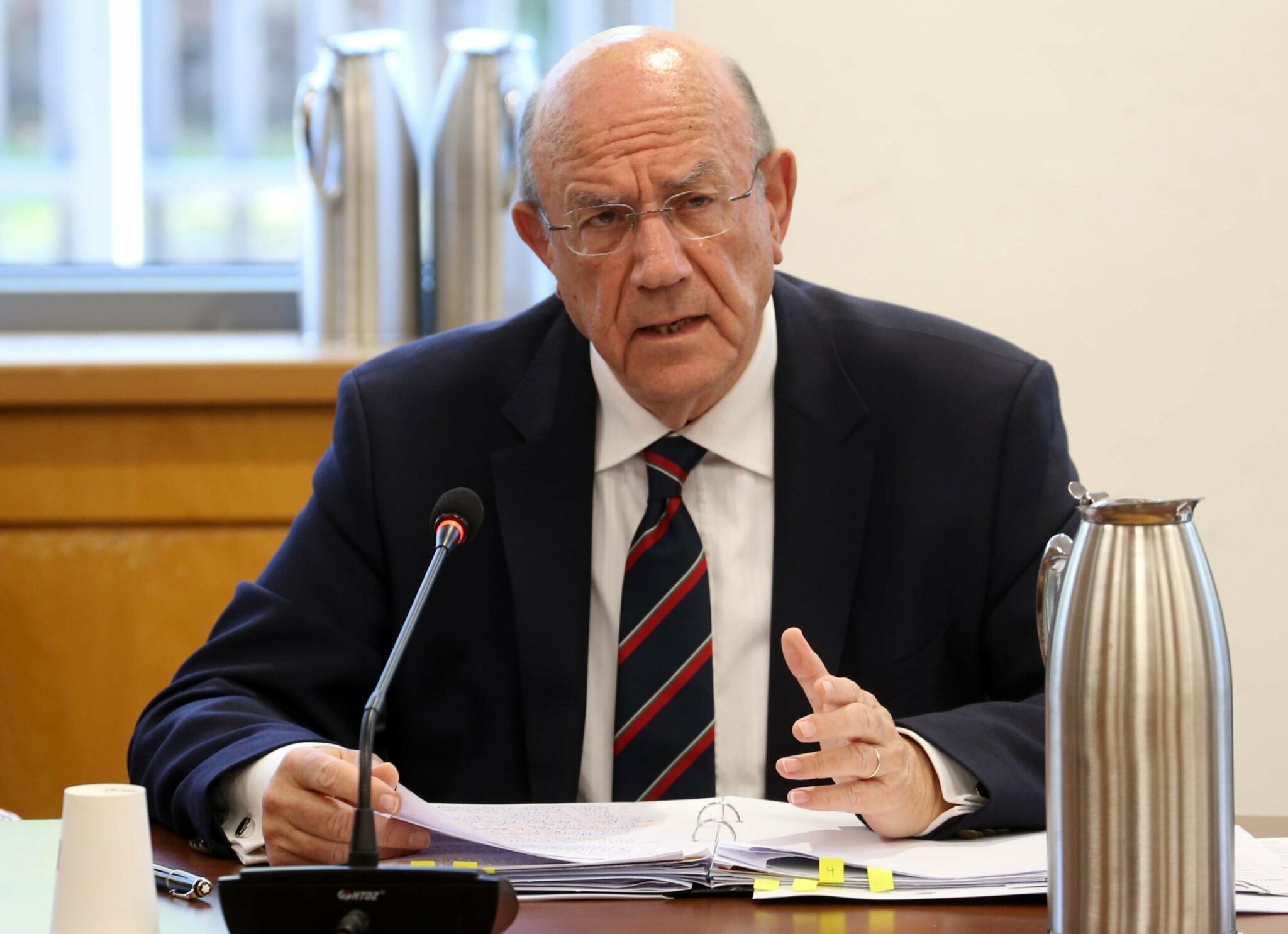 Παρέδωσε τον προϋπολογισμό στην ΠτΒ ο ΥΠΟΙΚ- «Είναι αναπτυξιακός & ανθεκτικός»