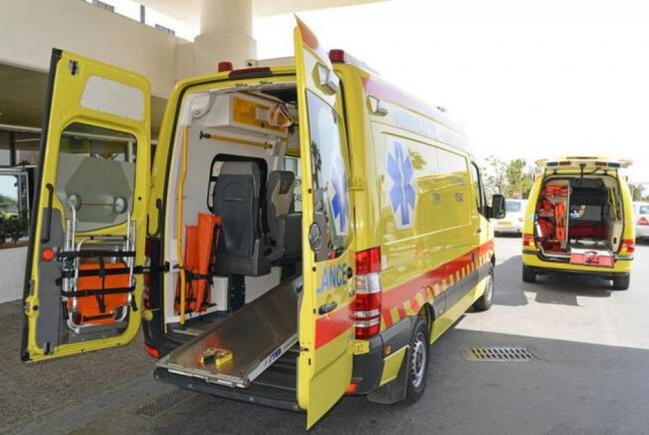 Σοβαρό τροχαίο τα ξημερώματα – Εγκλωβίστηκε στο όχημά του 26χρονος