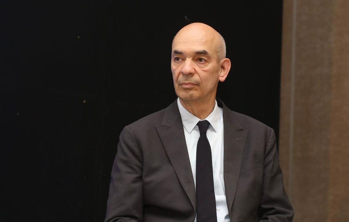 Αφαιρούνται τα τσιμεντομπλόκ στο αεροδρόμιο Πάφου, είπε ο Βαφεάδης