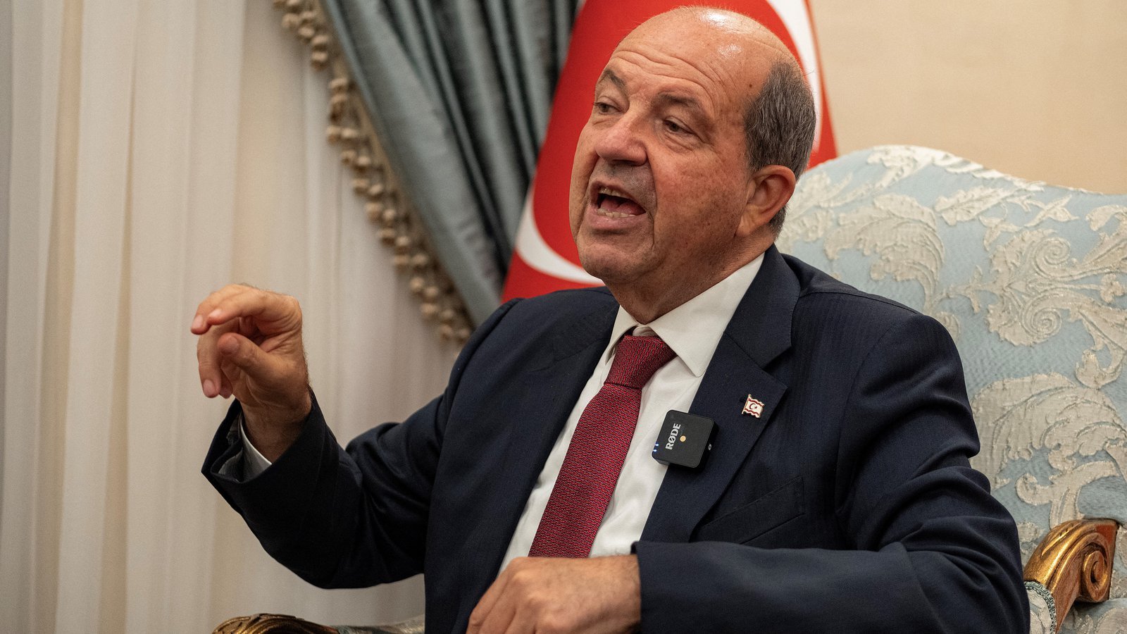 Εντείνει την «προεκλογική» του εκστρατεία ο Τατάρ Εντείνει την «προεκλογική» του εκστρατεία ο Τατάρ