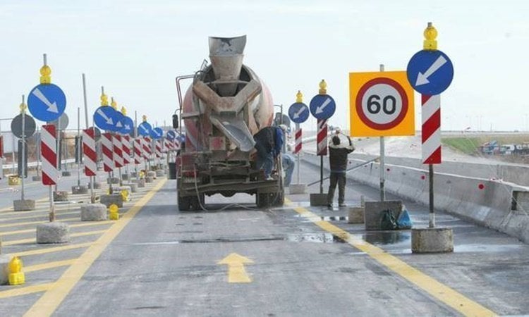 Αγλαντζιά: Εργολάβος κτύπησε καλώδιο – Ολόκληρη περιοχή χωρίς ρεύμα Αγλαντζιά: Εργολάβος κτύπησε καλώδιο – Ολόκληρη περιοχή χωρίς ρεύμα
