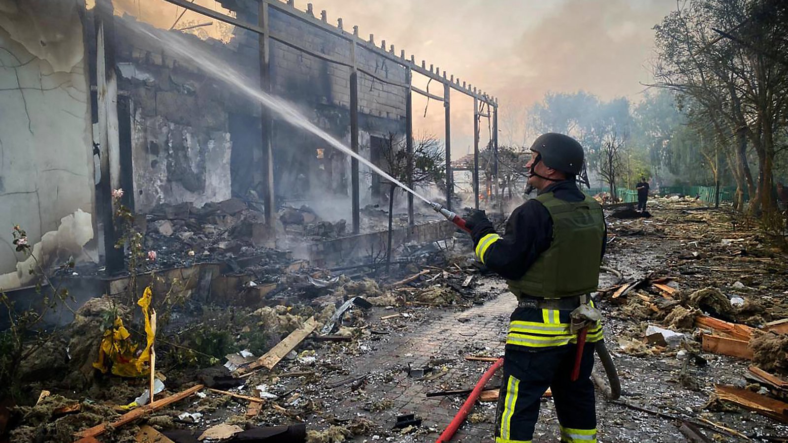 Ουκρανία: Ένας νεκρός και δεκάδες τραυματίες σε ρωσική επίθεση