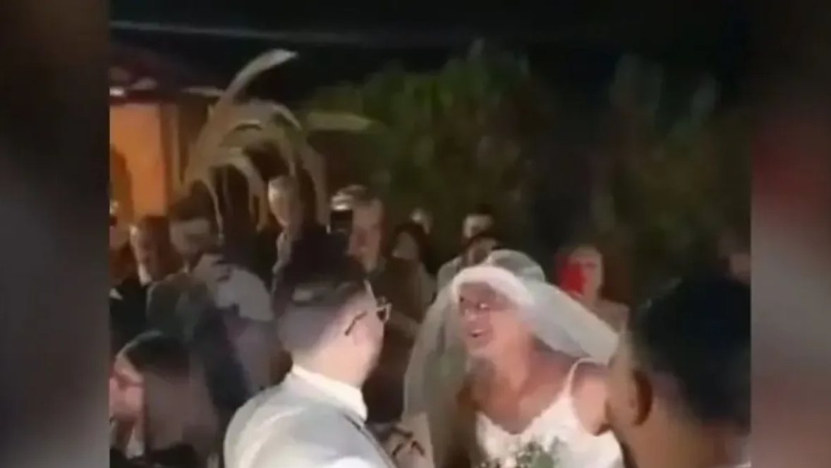 Γαμπρός «τα είδε όλα» – Η νύφη ήταν ο… πεθερός του! (ΒΙΝΤΕΟ)