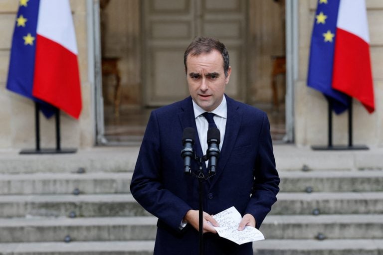 Λεκορνί:Η νέα κυβέρνηση πρέπει να αντανακλά την κοινοβουλευτική πραγματικότητα Λεκορνί:Η νέα κυβέρνηση πρέπει να αντανακλά την κοινοβουλευτική πραγματικότητα