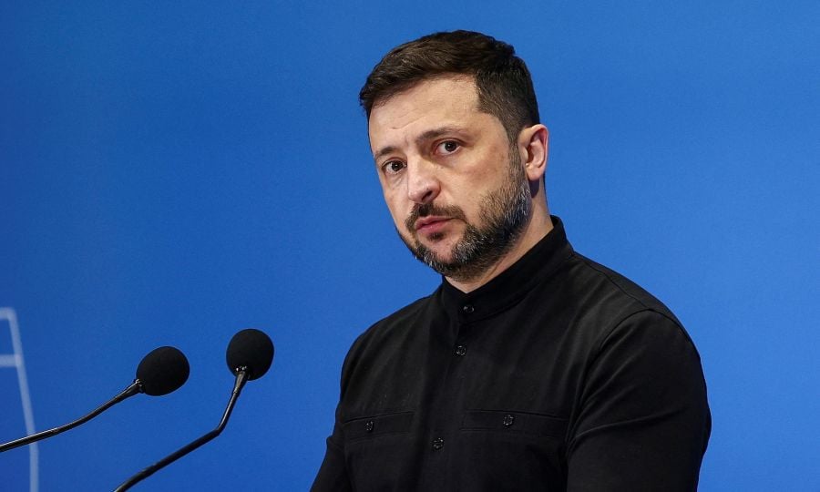 Ο Ζελένσκι ζητά δράση κατά της «εναέριας τρομοκρατίας» της Μόσχας Ο Ζελένσκι ζητά δράση κατά της «εναέριας τρομοκρατίας» της Μόσχας