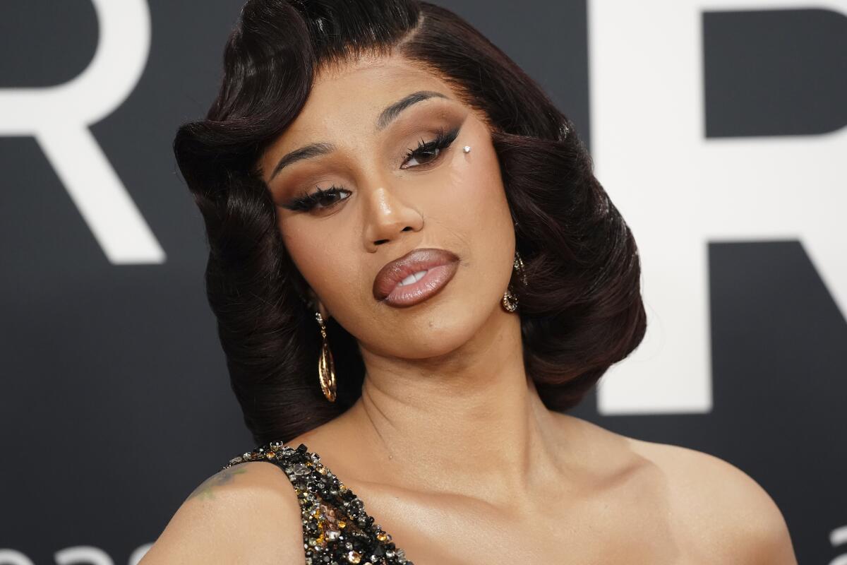 Γενέθλια για την Cardi B: «Νιώθω τυχερή και ευλογημένη»