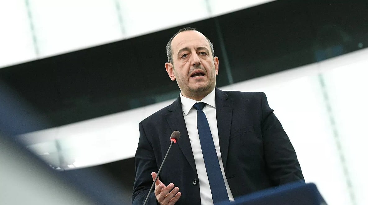 Διαβήματα Γεάδη για Όρμπαν και Τατάρ στην Σύνοδο Οργανισμού Τουρκικών Κρατών