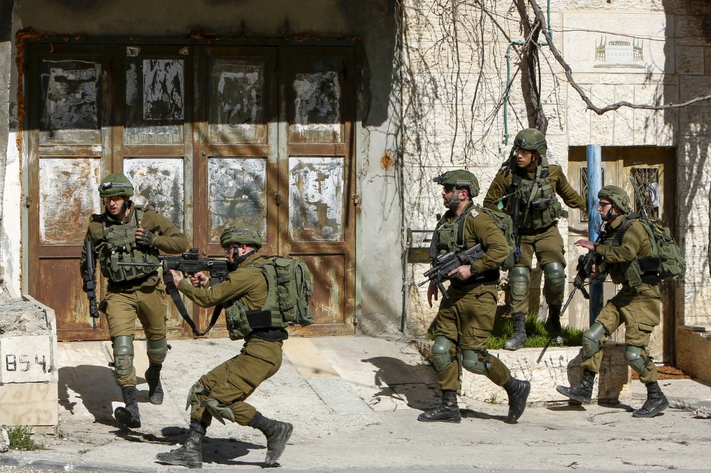 IDF: Σκοτώθηκαν 5 Παλαιστίνιοι αφού διέσχισαν τη γραμμή εκεχειρίας στη Γάζα IDF: Σκοτώθηκαν 5 Παλαιστίνιοι αφού διέσχισαν τη γραμμή εκεχειρίας στη Γάζα