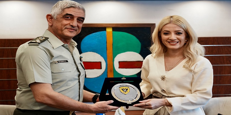 Αννίτα: Εμπιστοσύνη στον νέο Αρχηγό ΕΦ για ενίσχυση της άμυνας