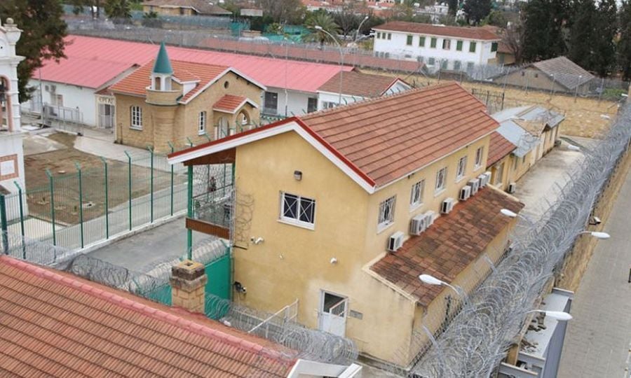 Κινητά τέλος στις Φυλακές – Νέες ποινές και πρόστιμα με αυστηρό νομοσχέδιο Κινητά τέλος στις Φυλακές – Νέες ποινές και πρόστιμα με αυστηρό νομοσχέδιο