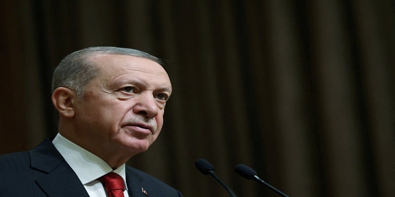 Η Τουρκία ποινικοποιεί τη ΛΟΑΤΚΙ+ στο όνομα της «προστασίας της οικογένειας» Η Τουρκία ποινικοποιεί τη ΛΟΑΤΚΙ+ στο όνομα της «προστασίας της οικογένειας»