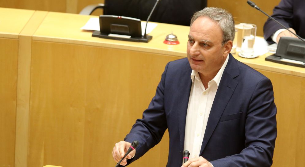 Πρόταση νόμου ΑΚΕΛ για φορολόγηση υπερκερδών ΑΠΕ που θα αποφέρει €50 εκ. Πρόταση νόμου ΑΚΕΛ για φορολόγηση υπερκερδών ΑΠΕ που θα αποφέρει €50 εκ.