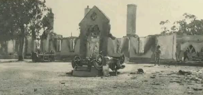 Επέτειος Οκτωβριανών του 1931: Από τη φωτιά του Κυβερνείου ως την ΕΟΚΑ (VID) Επέτειος Οκτωβριανών του 1931: Από τη φωτιά του Κυβερνείου ως την ΕΟΚΑ (VID)