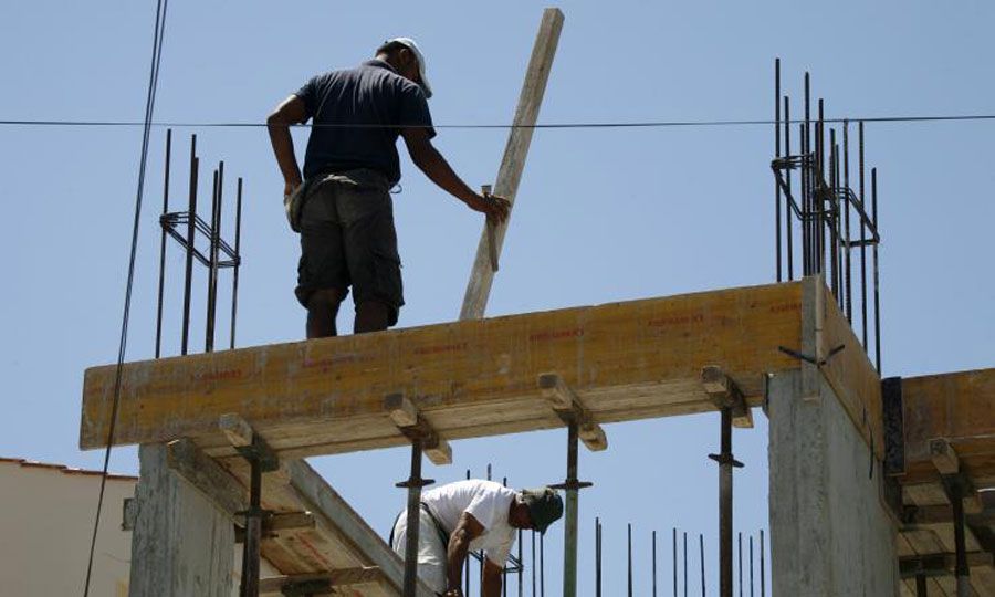 Εργοδοτούσαν παράνομα 11 αλλοδαπούς σε οικοδομή – Πρόστιμο €42,500