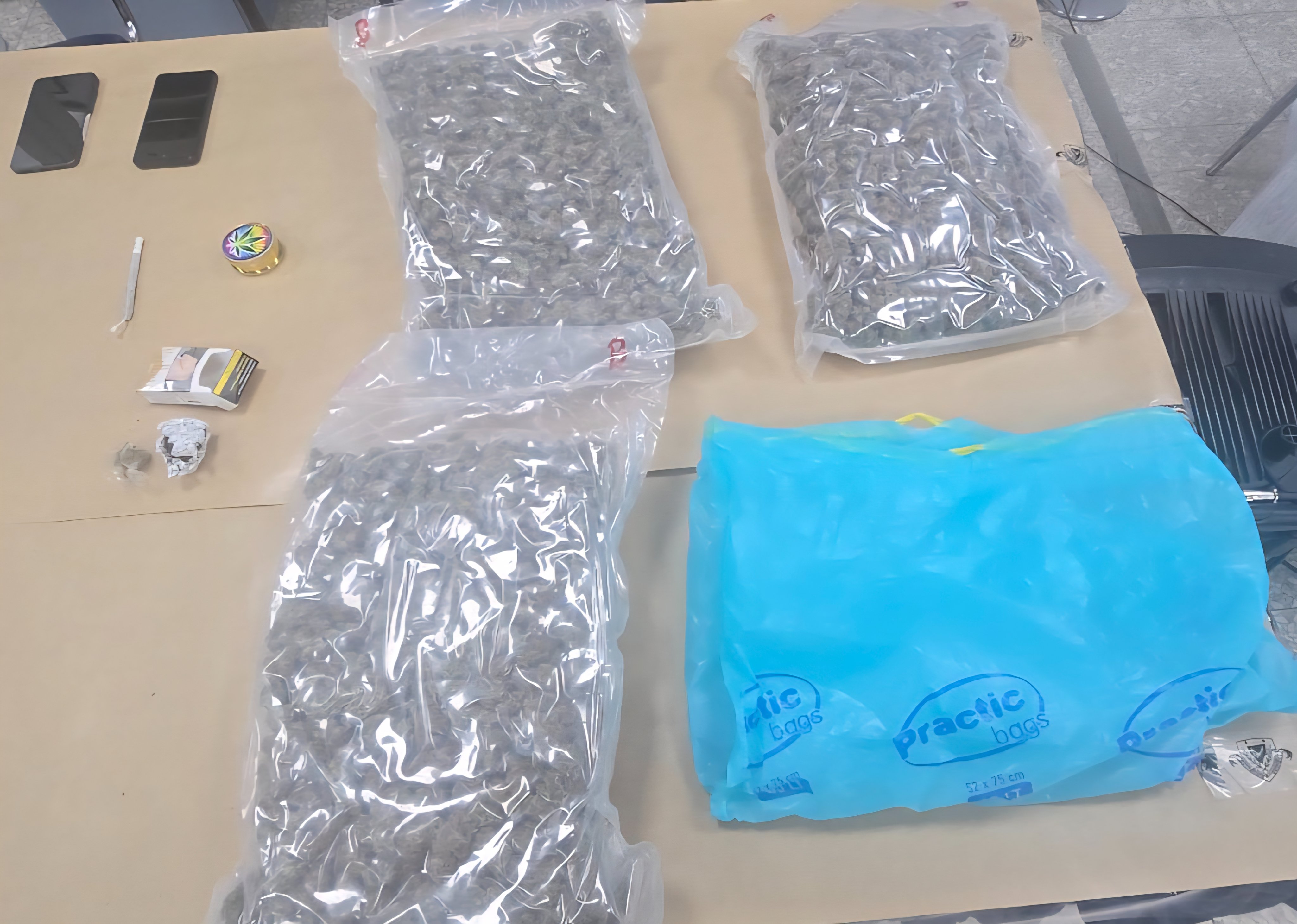 «Τσάκωσαν» 35χρονο και 26χρονο με οκτώ κιλά κάνναβης στη Λεμεσό