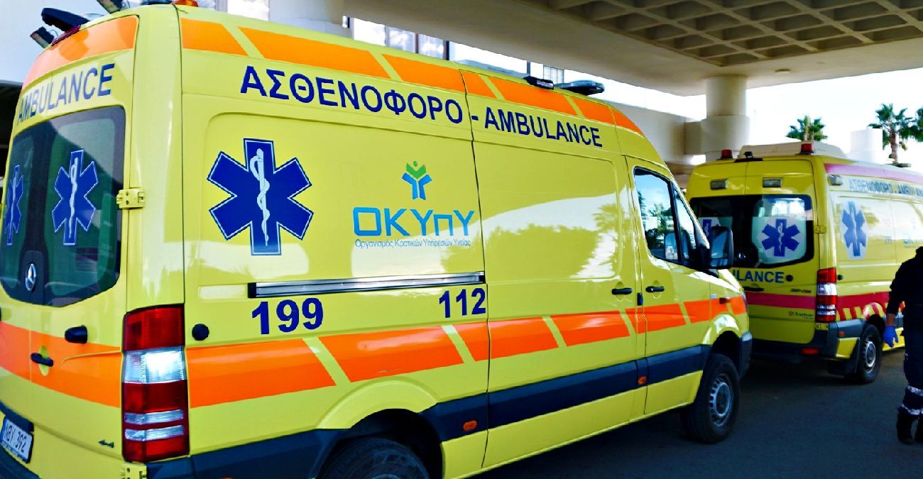Οδηγός εγκλωβίστηκε στο όχημα του μετά από τροχαίο-Μεταφέρθηκε στο νοσοκομείο Οδηγός εγκλωβίστηκε στο όχημα του μετά από τροχαίο-Μεταφέρθηκε στο νοσοκομείο