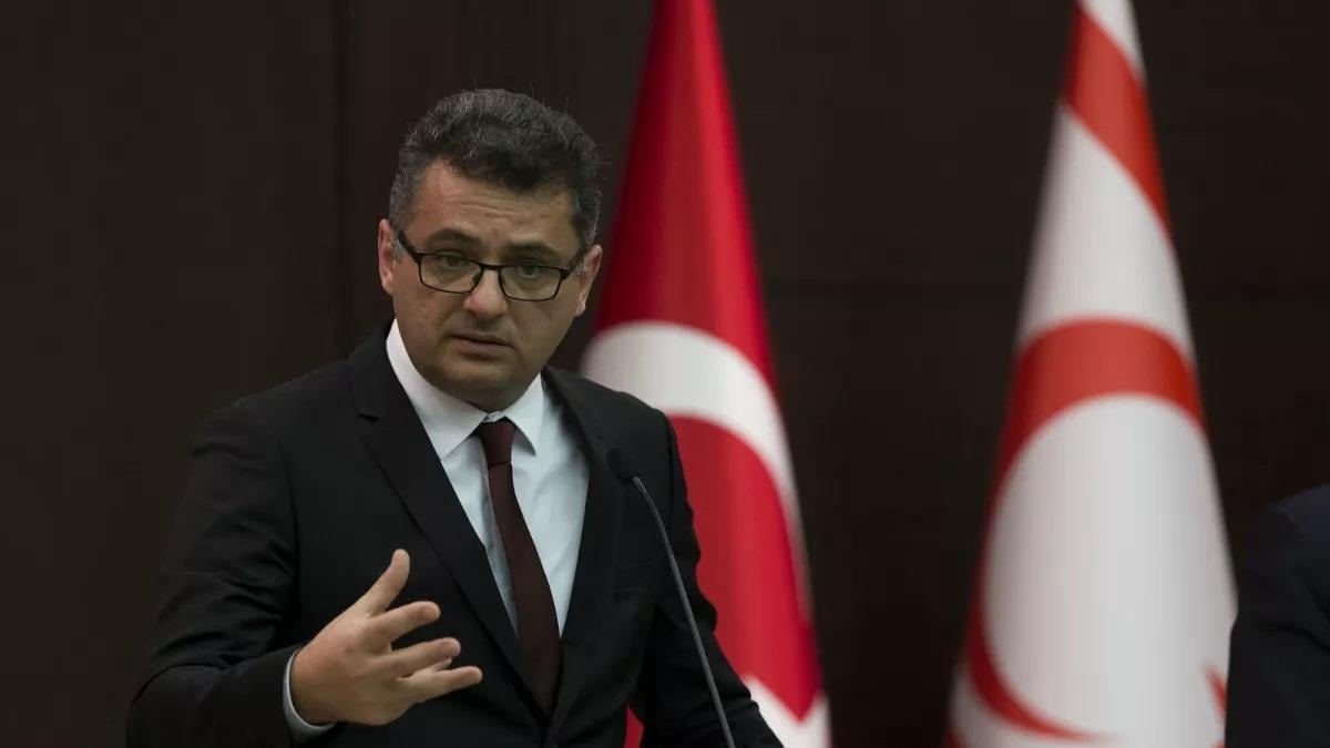 Έρχιουρμαν κατά Χριστοδουλίδη: Μετατρέπει το νησί σε μη ασφαλή τόπο Έρχιουρμαν κατά Χριστοδουλίδη: Μετατρέπει το νησί σε μη ασφαλή τόπο