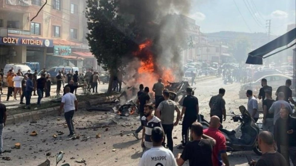 Τρεις νεκροί σε ισραηλινά πλήγματα στον Λίβανο παρά την κατάπαυση του πυρός Τρεις νεκροί σε ισραηλινά πλήγματα στον Λίβανο παρά την κατάπαυση του πυρός