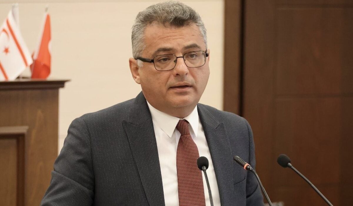 Ξεκίνησε δουλειά από το Σάββατο για το Κυπριακό ο κατοχικός ηγέτης