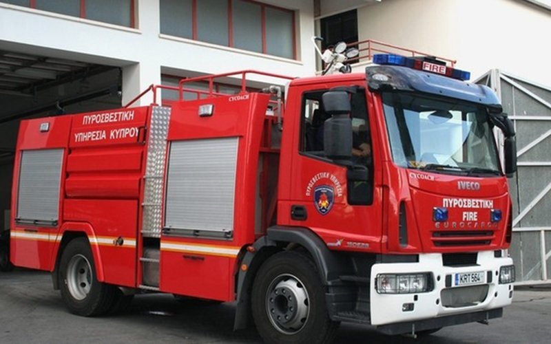 Σε βραχυκύκλωμα αποδίδεται η φωτιά σε κατάστημα με είδη αλιείας στη Λάρνακα Σε βραχυκύκλωμα αποδίδεται η φωτιά σε κατάστημα με είδη αλιείας στη Λάρνακα