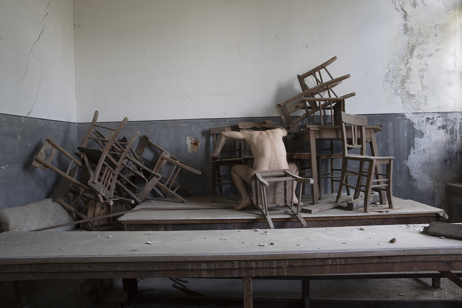 Η «Genesis» της Μεσογείου: Τέχνη-κραυγή για την οικολογική φθορά Η «Genesis» της Μεσογείου: Τέχνη-κραυγή για την οικολογική φθορά