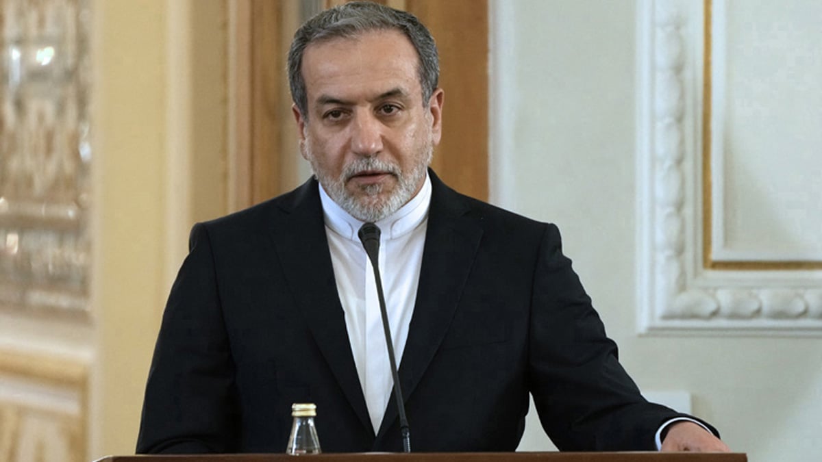 Ιράν: Καταδικάζει την «ανεύθυνη» εντολή του Τραμπ για έναρξη πυρηνικών δοκιμών Ιράν: Καταδικάζει την «ανεύθυνη» εντολή του Τραμπ για έναρξη πυρηνικών δοκιμών