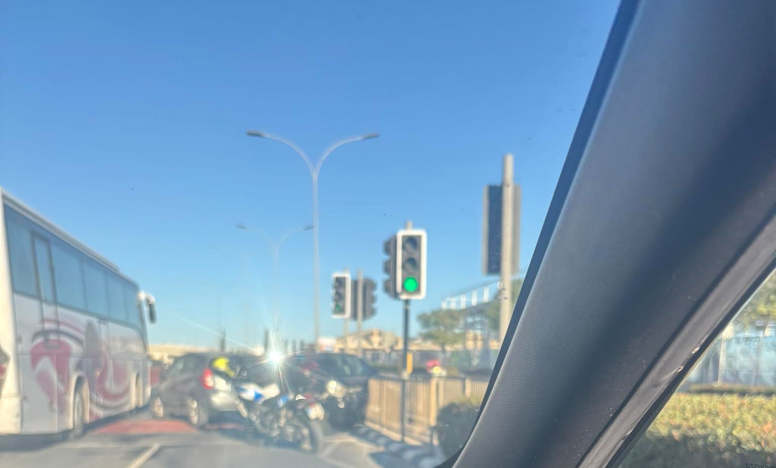 Κυκλοφοριακό «χάος» μετά από τροχαίο με τρία οχήματα στη Λευκωσία (pic)