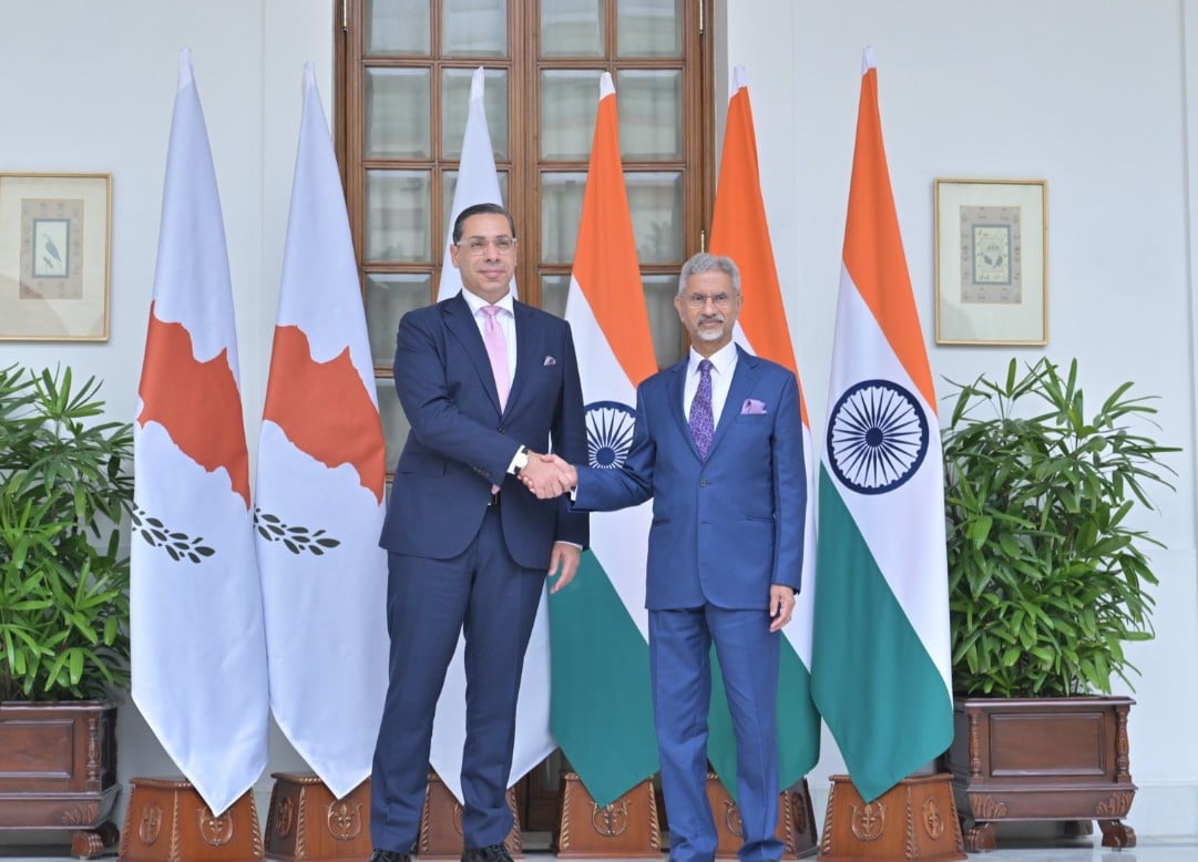 Kόμπος: Η Ινδία παραμένει σταθερός σύμμαχος της Κύπρου στο Κυπριακό (ΒΙΝΤΕΟ) Kόμπος: Η Ινδία παραμένει σταθερός σύμμαχος της Κύπρου στο Κυπριακό (ΒΙΝΤΕΟ)