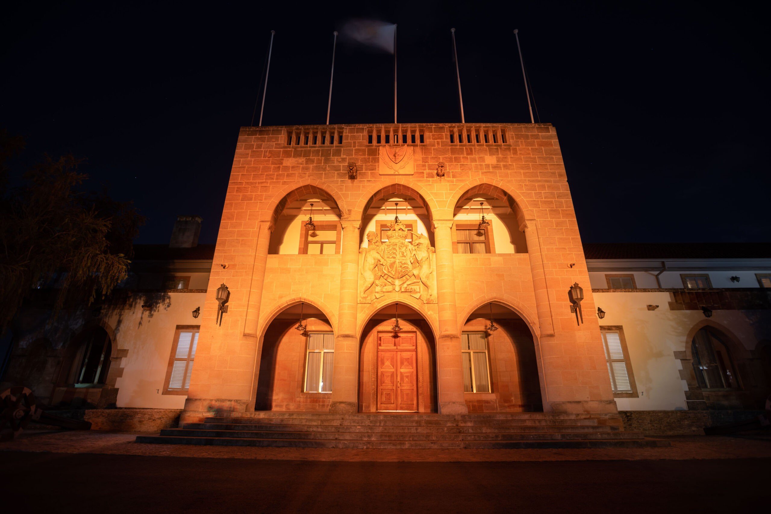 Ολονύκτια προσπάθεια ΠτΔ να λύσει τον «Γόρδιο δεσμό» της ΑΤΑ;