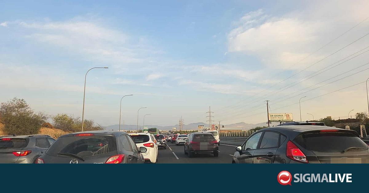 Κυκλοφοριακό χάος στον αυτο/δρομο Λ/σου-Λ/σιας λόγω τροχαίου- Έκλεισε λωρίδα