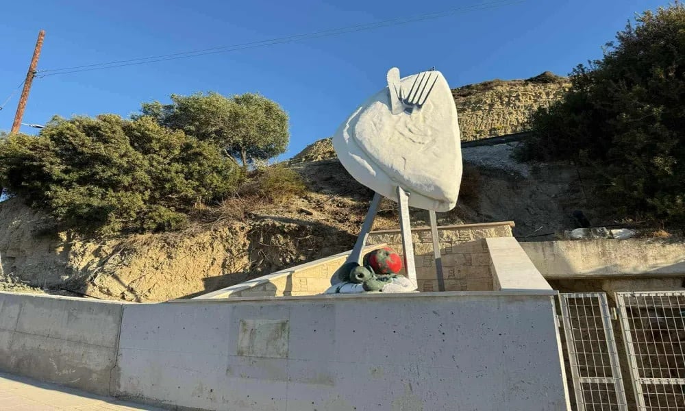 Η ιστορία πίσω από το μνημείο χαλουμιού στο Πισσούρι-Viral μέχρι την Αυστραλία