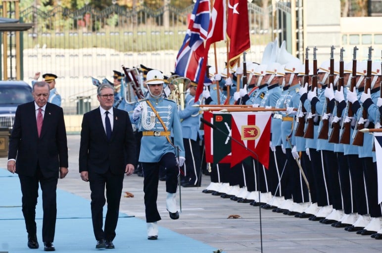 Τα πέντε «κύματα» στρατιωτικής συνεργασίας ΗΒ-Τουρκίας - Ο ρόλος Γερμανίας