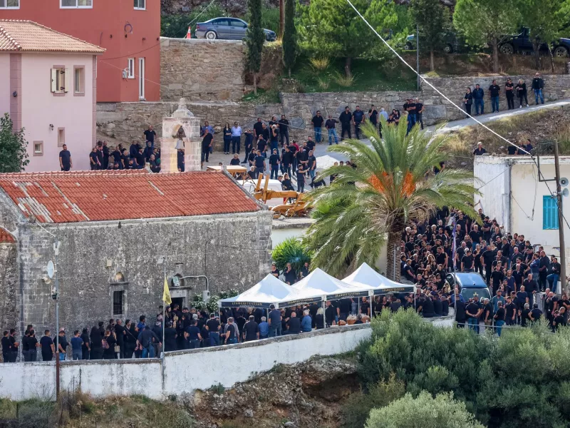 Βορίζια: Υπό ασφυκτικό κλοιό η κηδεία-Δραματική έκκληση του δημάρχου Ηρακλείου