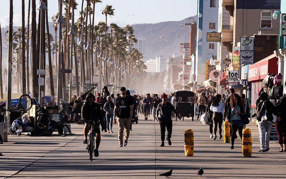 Οι Καλιφορνέζοι ψήφισαν υπέρ ενός νέου εκλογικού χάρτη ως απάντηση στον Τραμπ