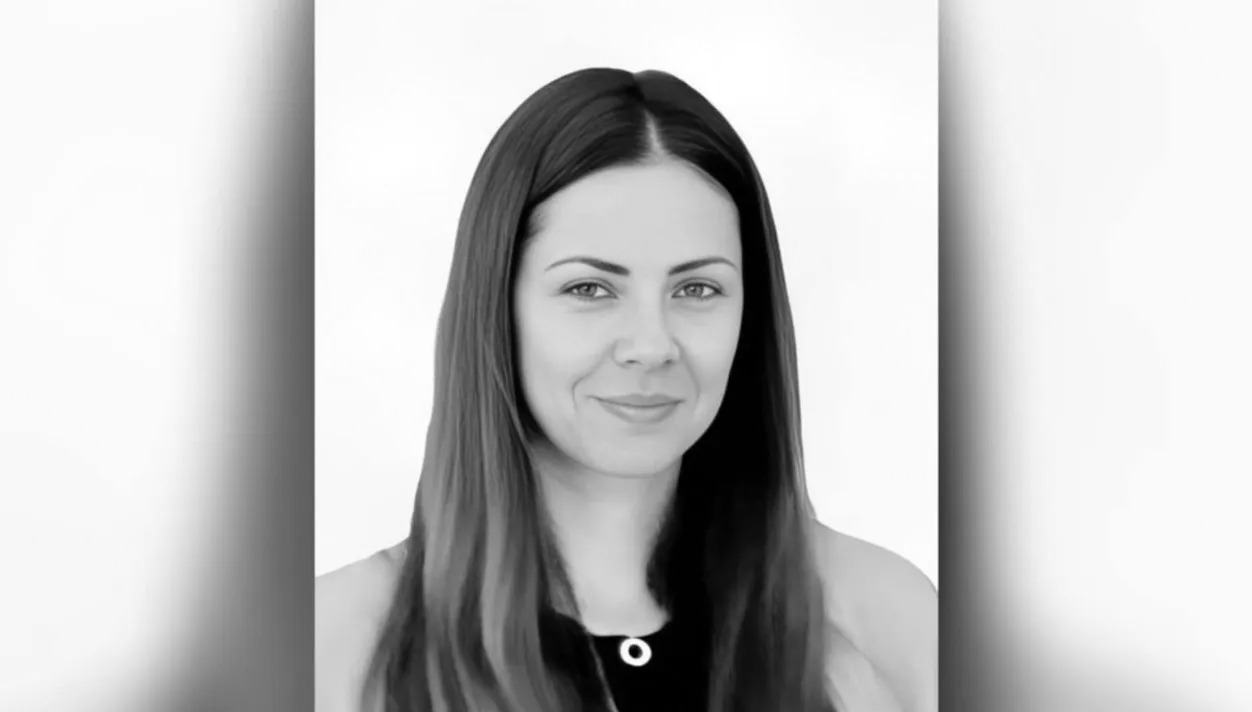 Παγκύπριο Γυμνάσιο: Ντύθηκε στα μαύρα από τον χαμό της καθηγήτριας Χριστιάνας