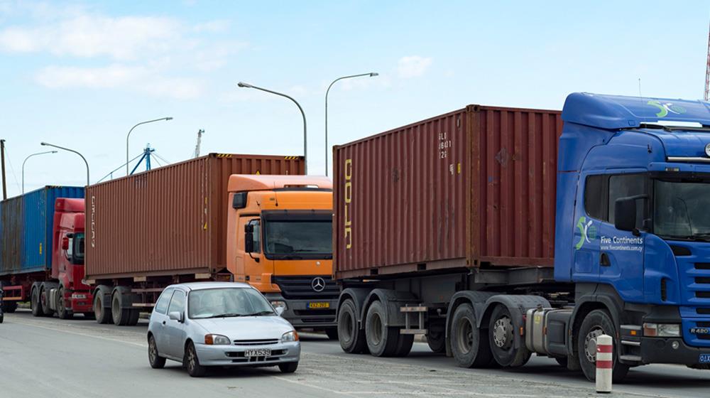 Σοβαρά προβλήματα προμήθειας βασικών προϊόντων λόγω απεργίας Μεταφορέων Α’