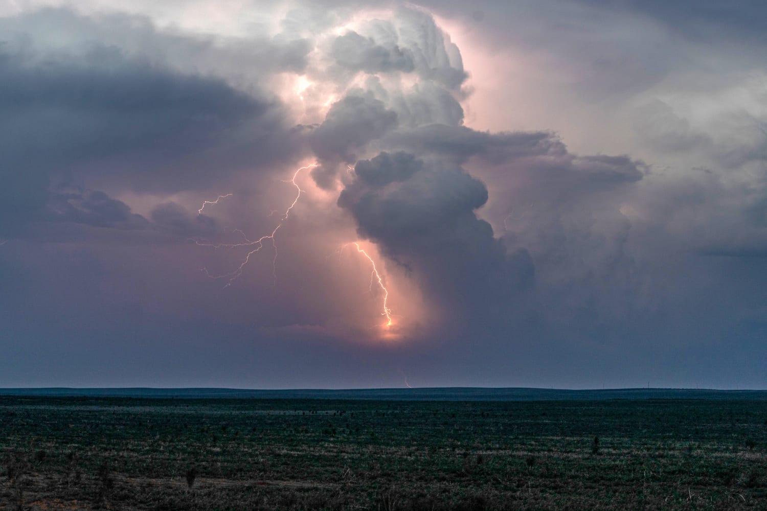 Βροχές και καταιγίδες σήμερα στην Κύπρο - Αναλυτικά η πρόγνωση